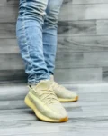 v2-yeezy-boost-350-light