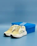 beige-white-sneaker-adidas(1)