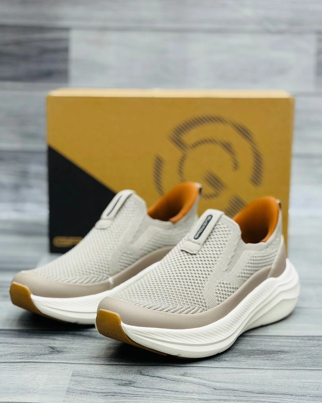 Denzy Slip On Men Beige Sneakers